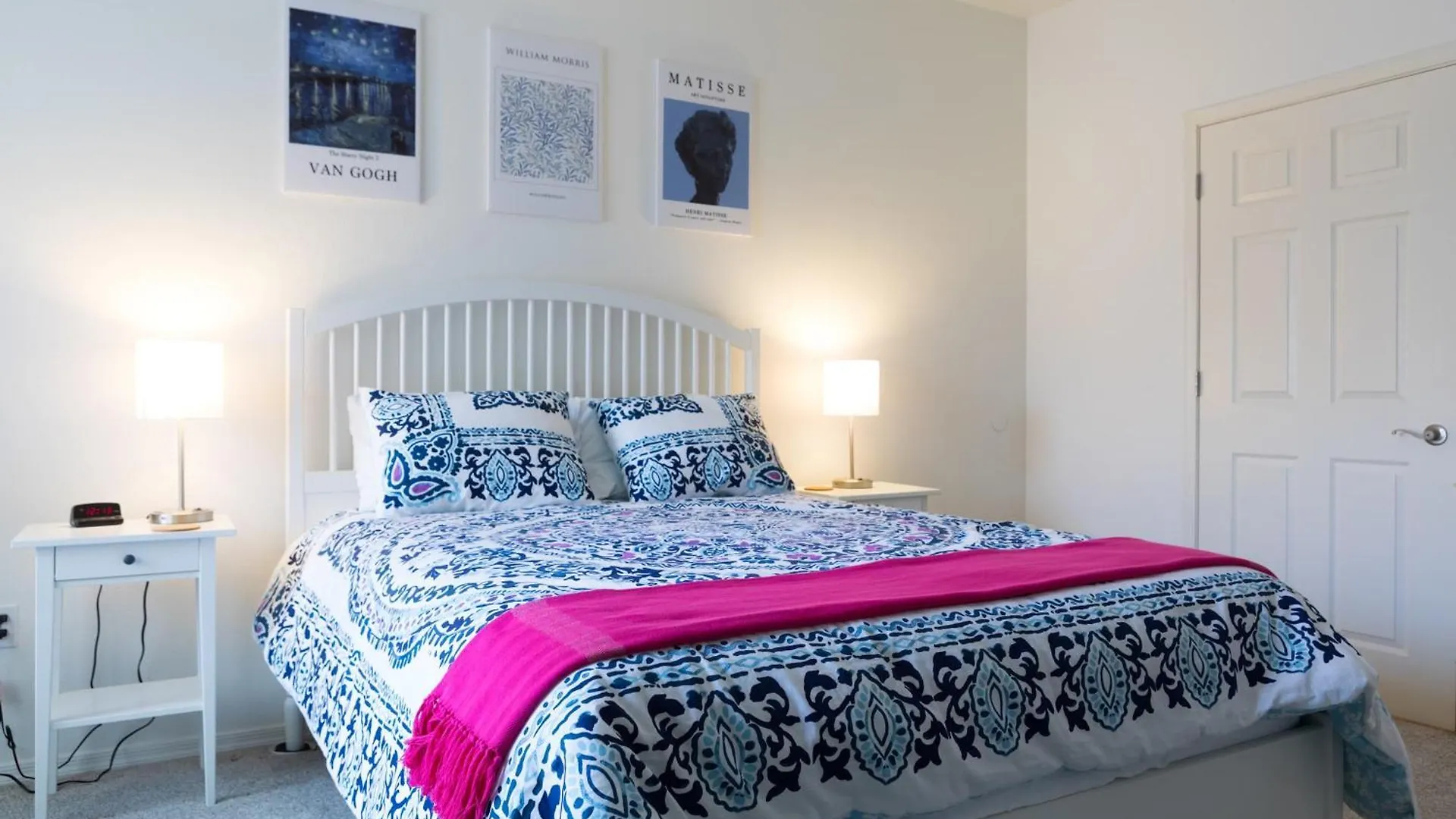 Holiday home Modern 2Br Retreat With Pool Gym & Balcony Villa Phoenix
